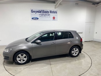 Used Volkswagen Golf 2013 for sale - 76895952: Photo