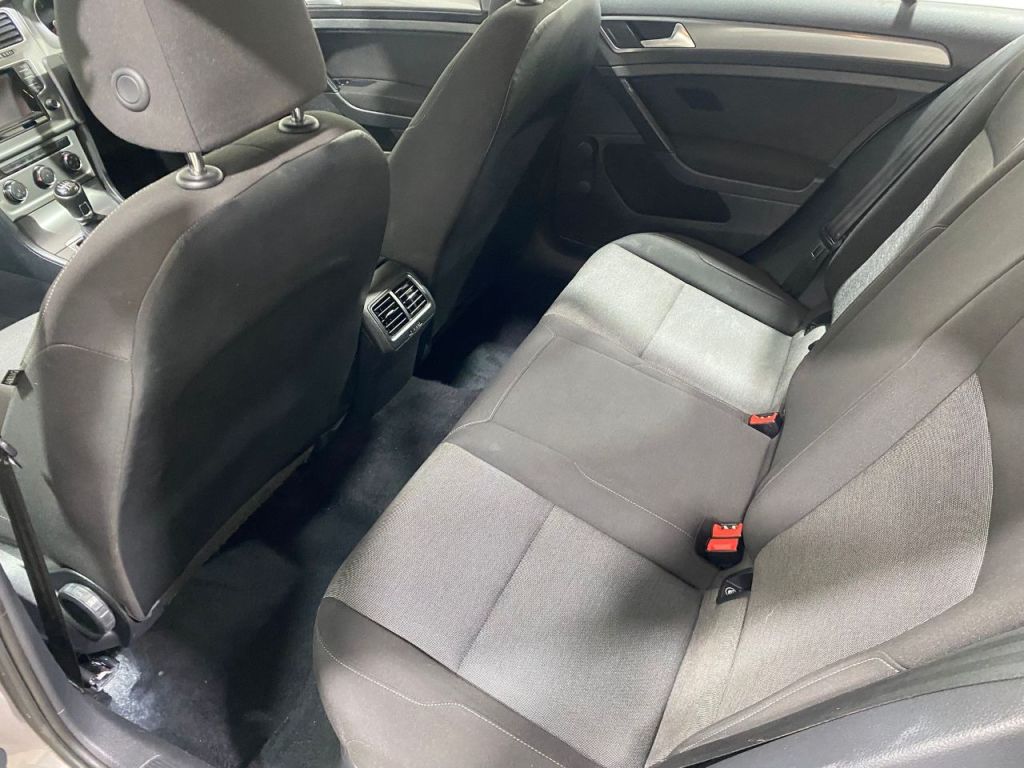 Used Volkswagen Golf 2013 for sale - 76895952: Photo 6