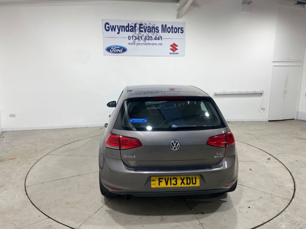 Used Volkswagen Golf 2013 for sale - 76895952: Photo 9