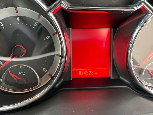 Used Vauxhall ADAM 2017 for sale - 75178285: Photo 8