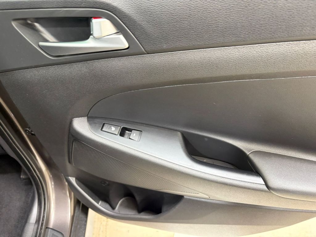 Used Hyundai TUCSON 2017 for sale - 78167766: Photo 10