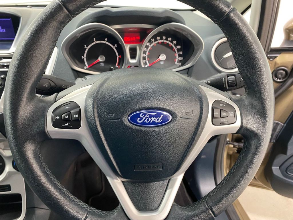 Used Ford Fiesta 2012 for sale - 76345068: Photo 8
