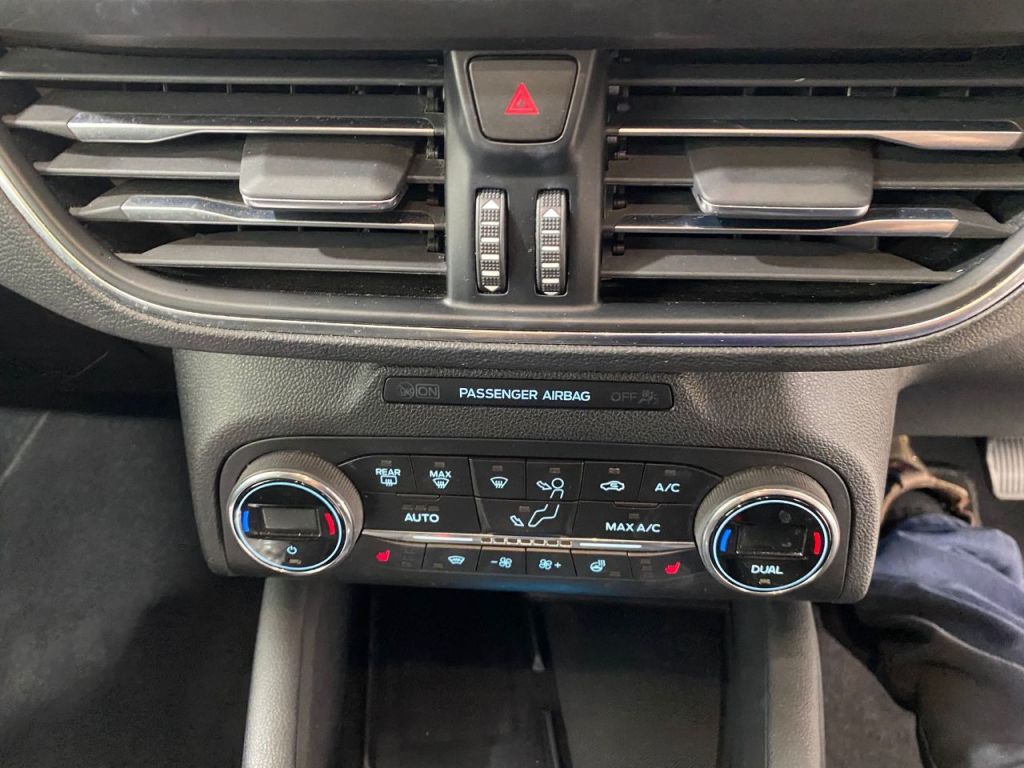 Used Ford Focus 2020 for sale - 76235179: Photo 8