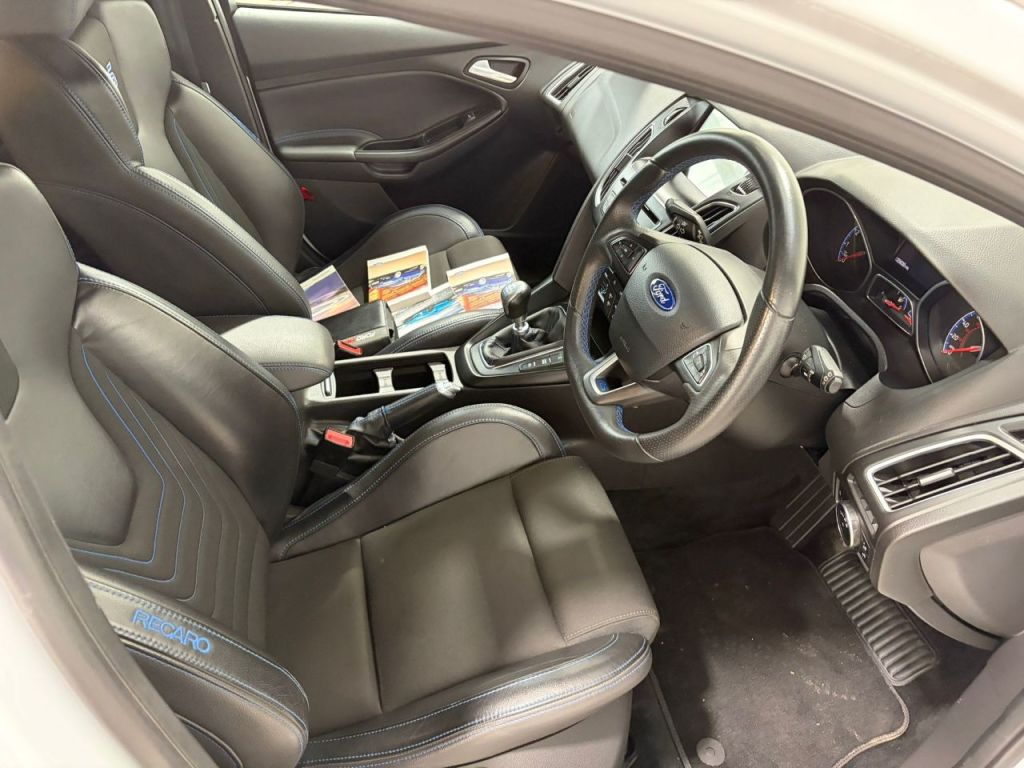 Used Ford Focus 2017 for sale - 77200635: Photo 2