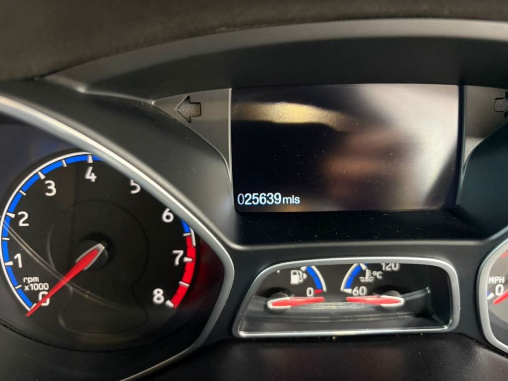 Used Ford Focus 2017 for sale - 77200635: Photo 20