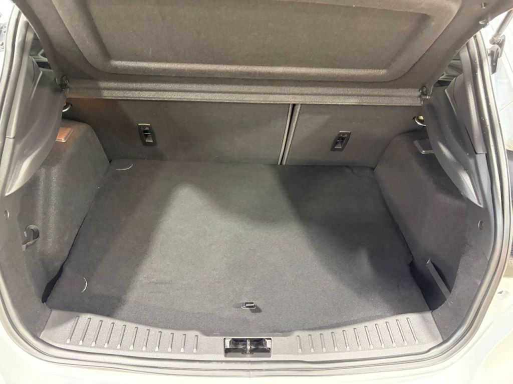 Used Ford Focus 2017 for sale - 77200635: Photo 22