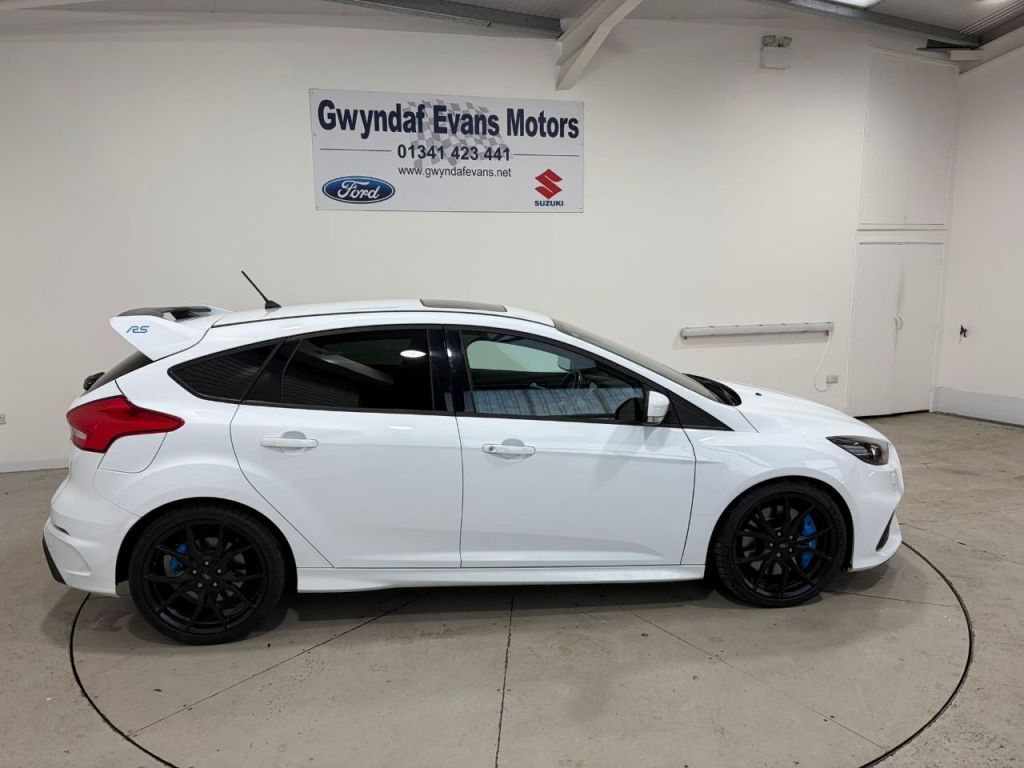 Used Ford Focus 2017 for sale - 77200635: Photo 3