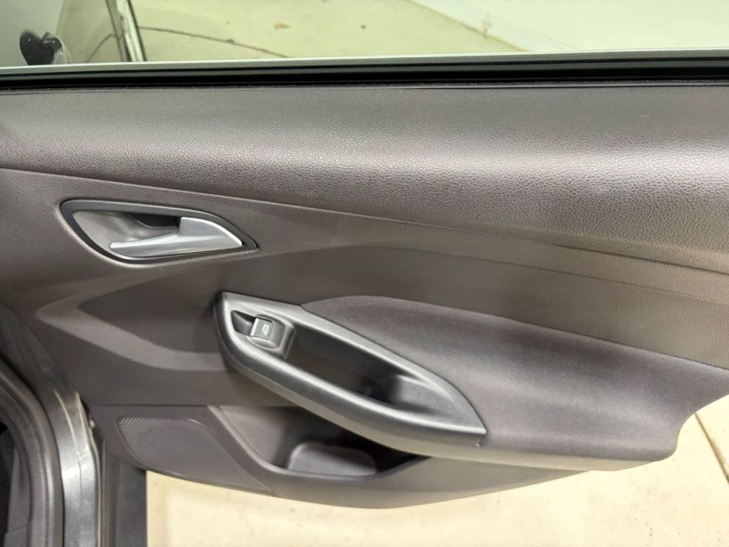 Used Ford Focus 2016 for sale - 77641860: Photo 20
