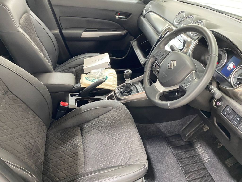 Used Suzuki Vitara 2022 for sale - 76252533: Photo 2