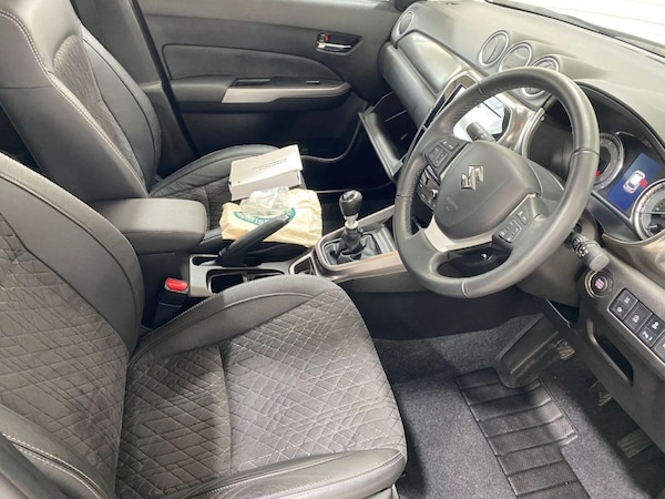 Used Suzuki Vitara 2022 for sale - 76252533: Photo 2