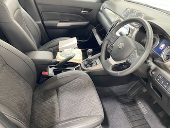 Used Suzuki Vitara 2022 for sale - 76252533: Photo 2