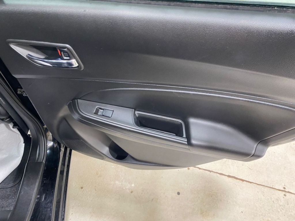 Used Suzuki Swift 2021 for sale - 76719122: Photo 6