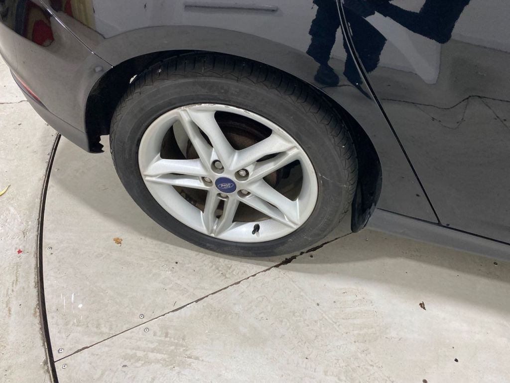 Used Ford Focus 2018 for sale - 76469386: Photo 8