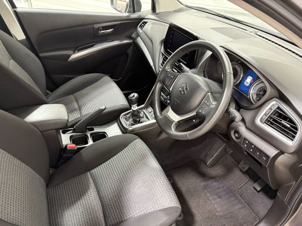 Used Suzuki SX4 S-Cross 2024 for sale - 77620852: Photo 2