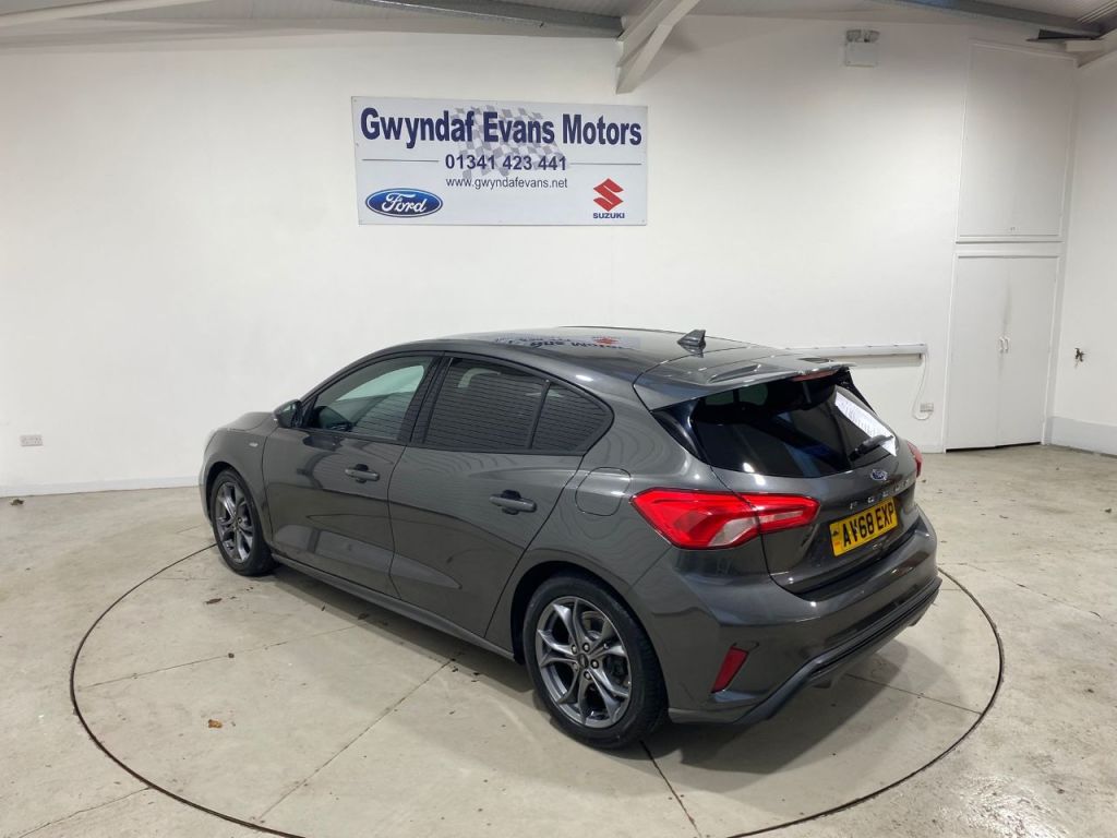 Used Ford Focus 2018 for sale - 76909656: Photo 11