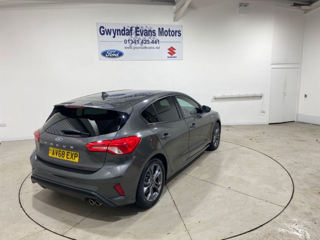 Used Ford Focus 2018 for sale - 76909656: Photo 5