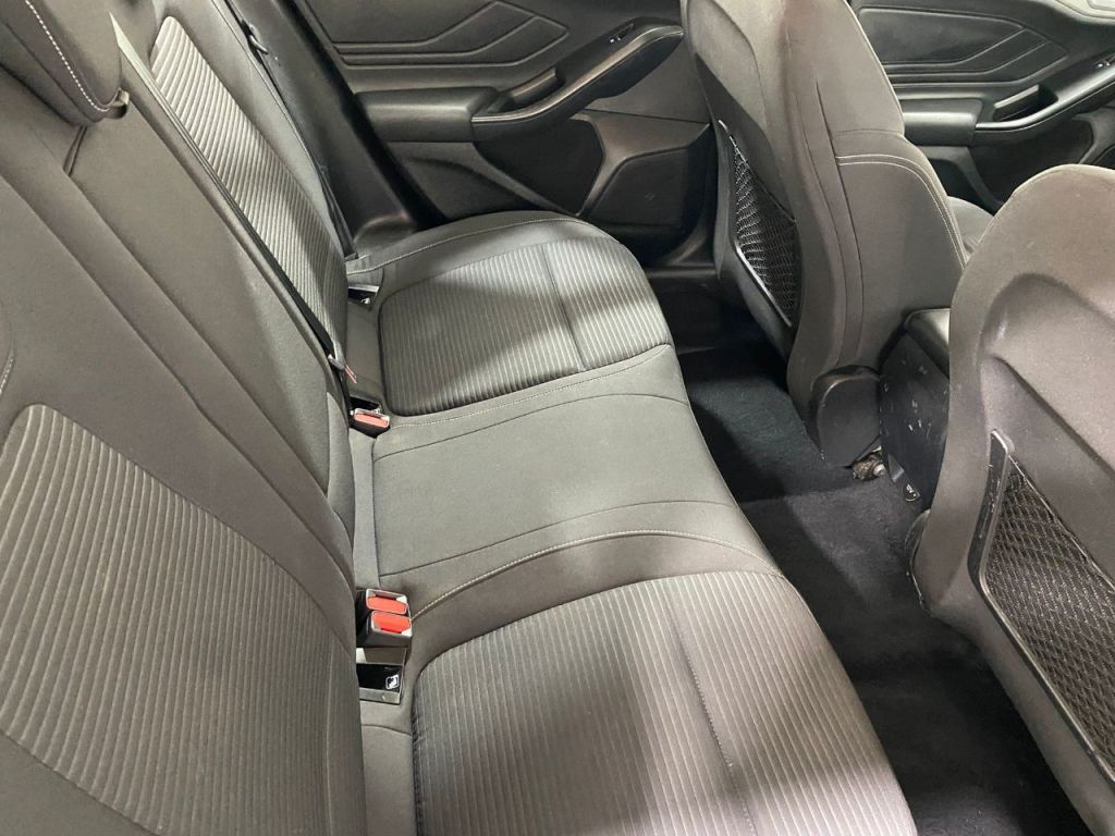 Used Ford Focus 2020 for sale - 76428952: Photo 4