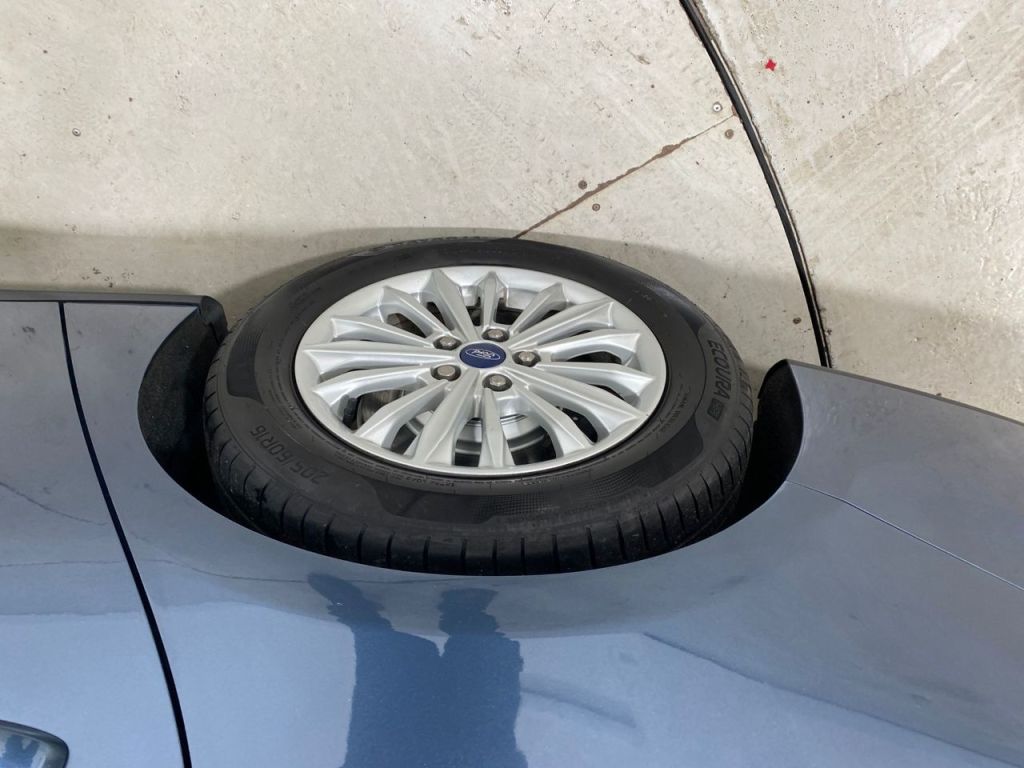 Used Ford Focus 2020 for sale - 76428952: Photo 6