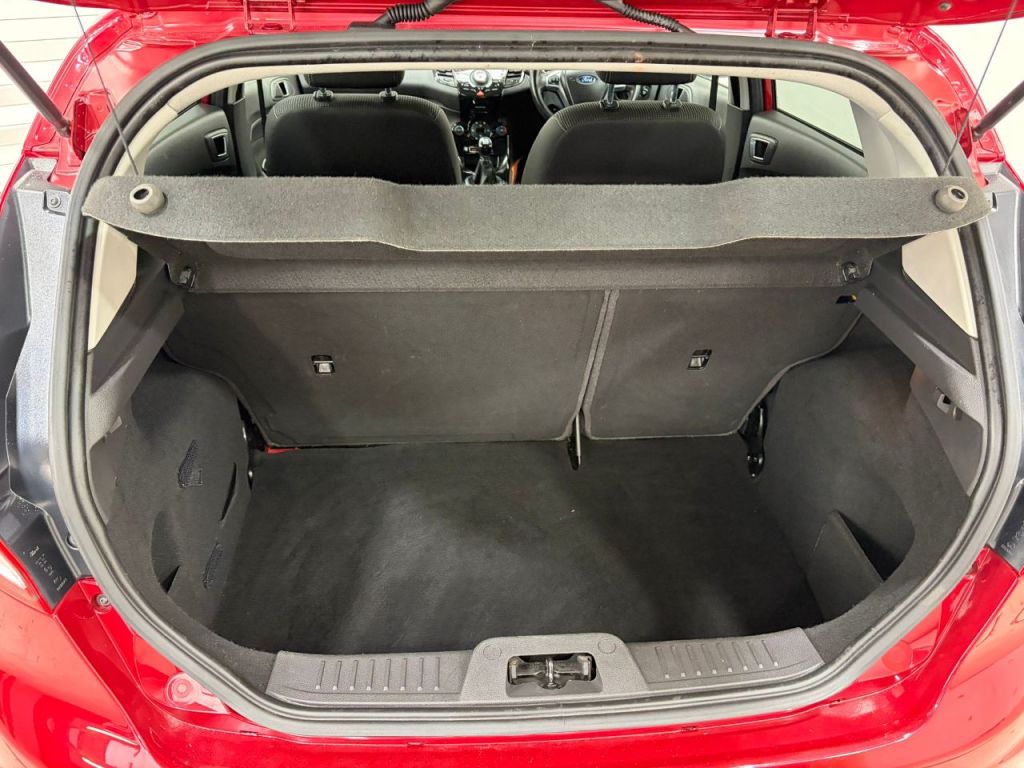 Used Ford Fiesta 2015 for sale - 78025972: Photo 17