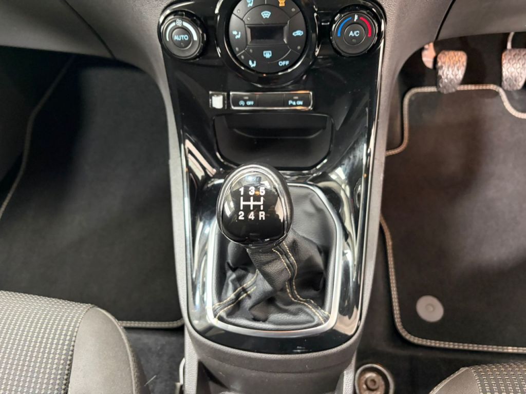 Used Ford Fiesta 2015 for sale - 78025972: Photo 23