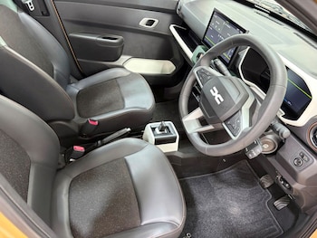 Used Dacia Spring 2025 for sale - 79369812: Photo