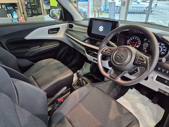 Used Suzuki Swift 2025 for sale - 76142830: Photo 4