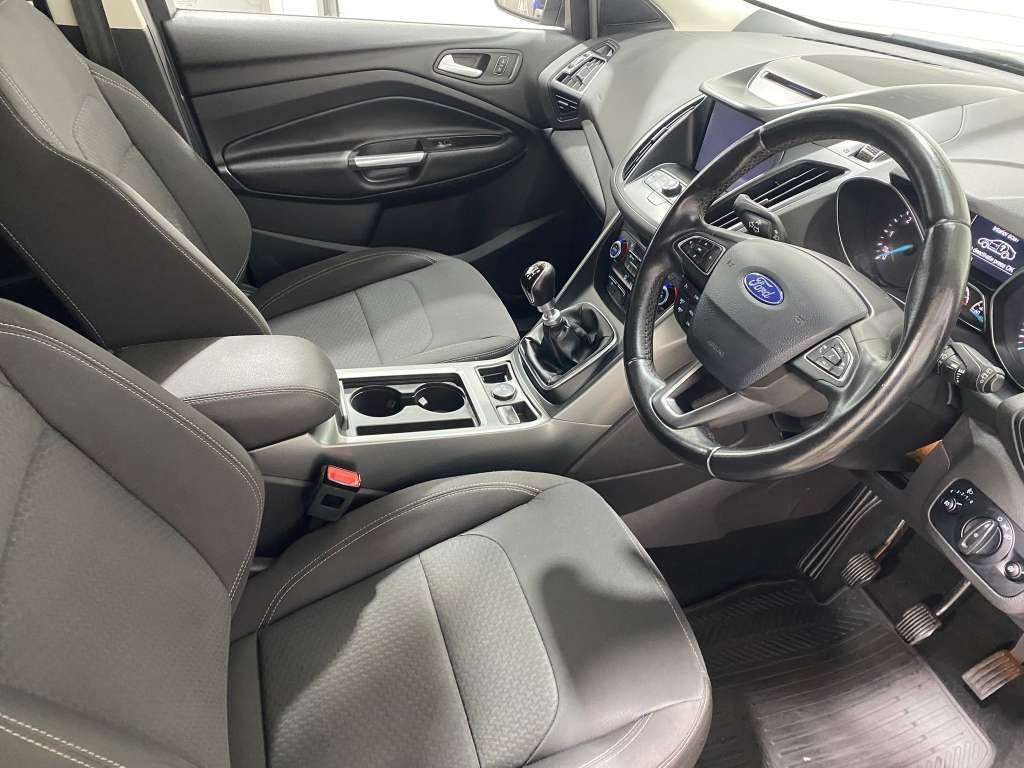 Used Ford Kuga 2017 for sale - 77006597: Photo 2