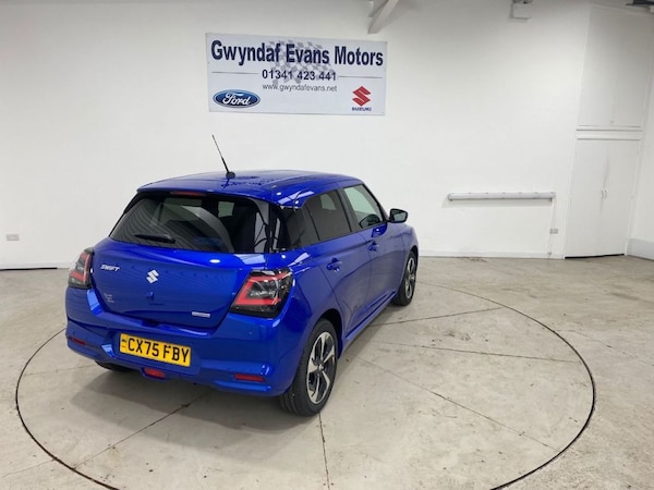 Used Suzuki Swift 2025 for sale - 76209942: Photo 3