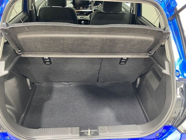 Used Suzuki Swift 2025 for sale - 76209942: Photo 4