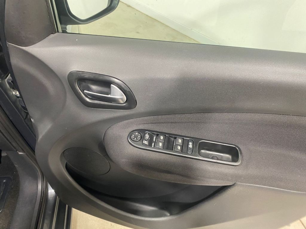 Used Citroen C3 Picasso 2016 for sale - 77107079: Photo 17