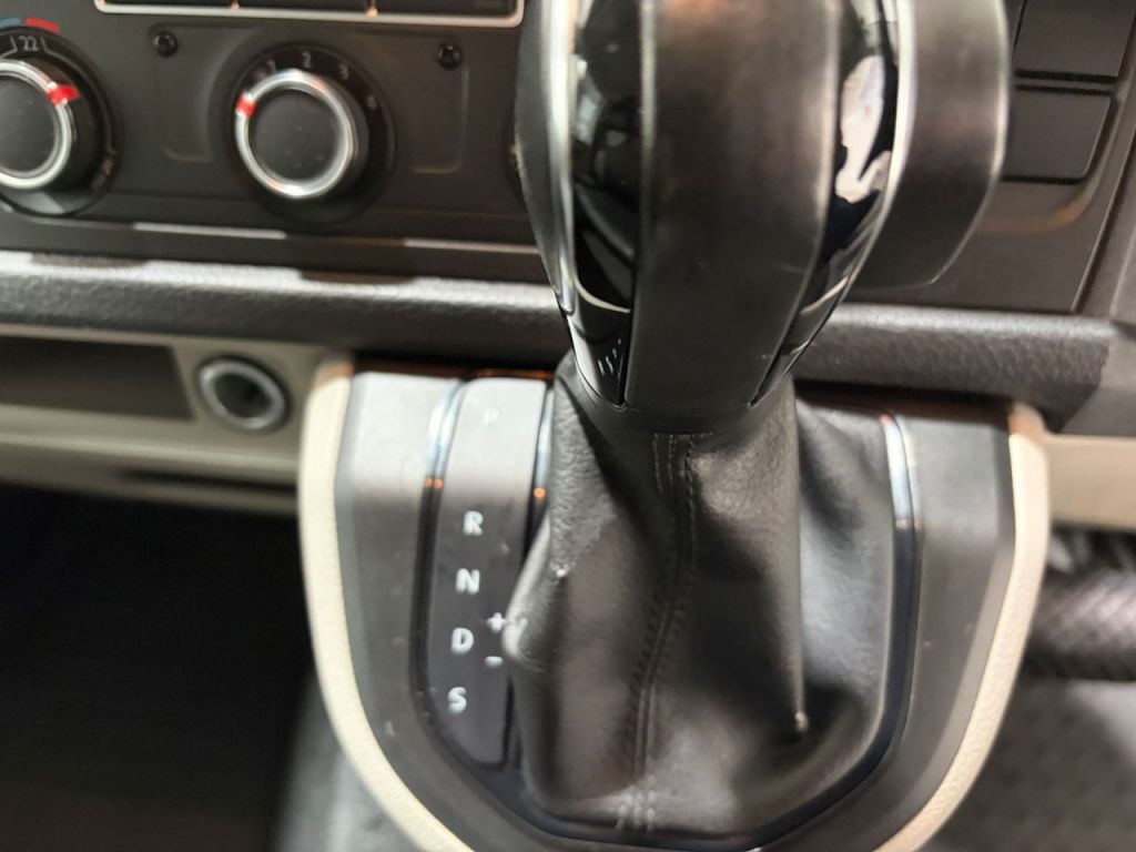 Used Volkswagen Transporter 2016 for sale - 77904584: Photo 13