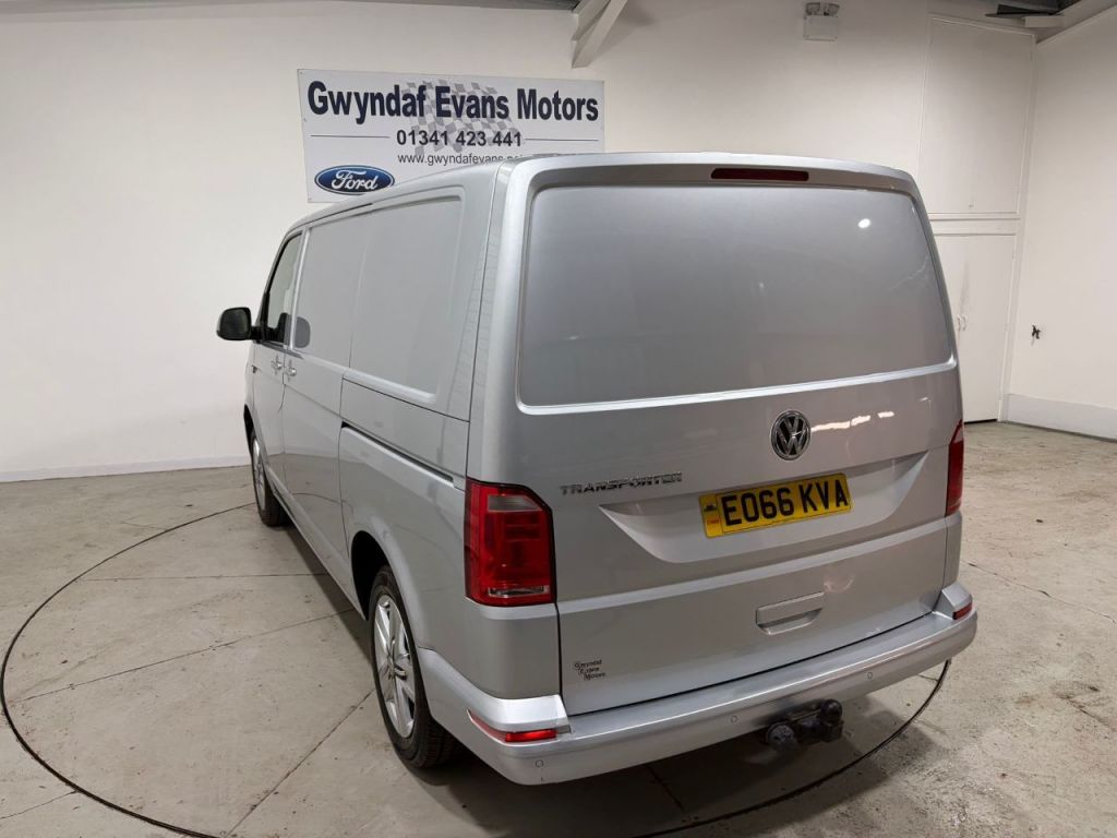 Used Volkswagen Transporter 2016 for sale - 77904584: Photo 16