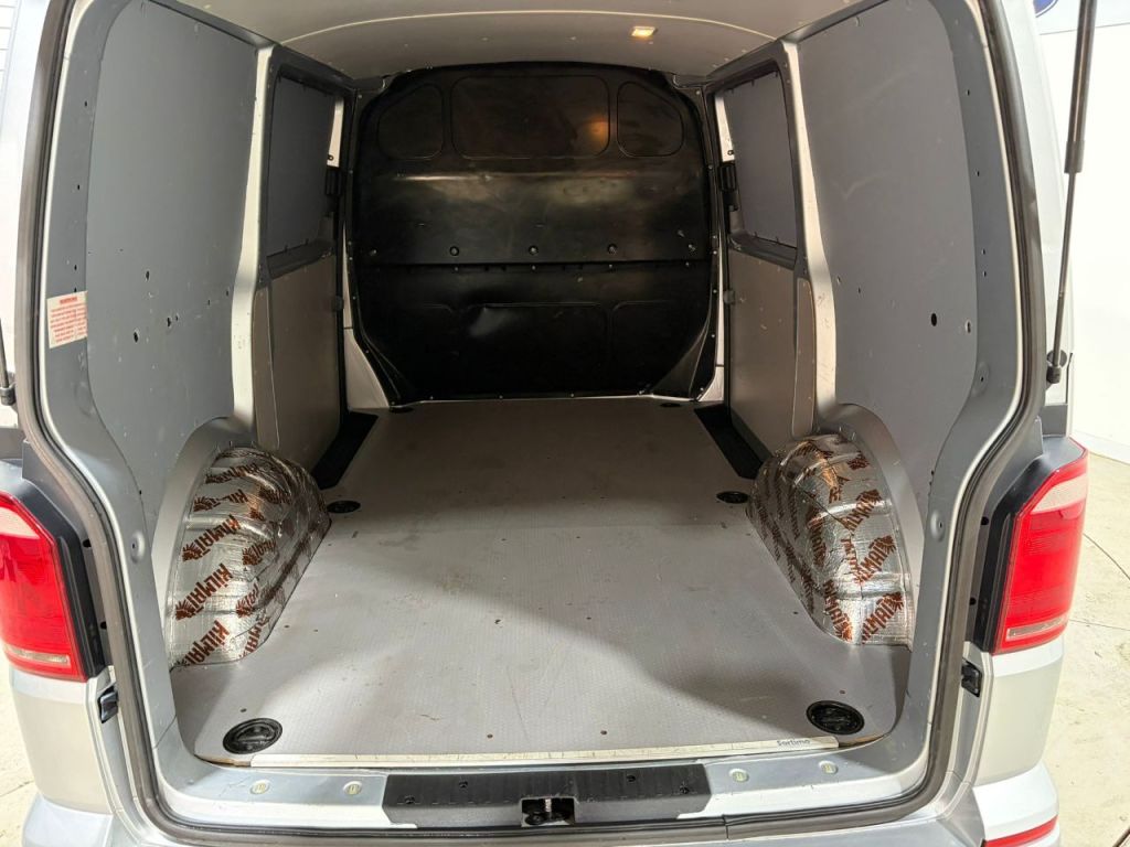 Used Volkswagen Transporter 2016 for sale - 77904584: Photo 20