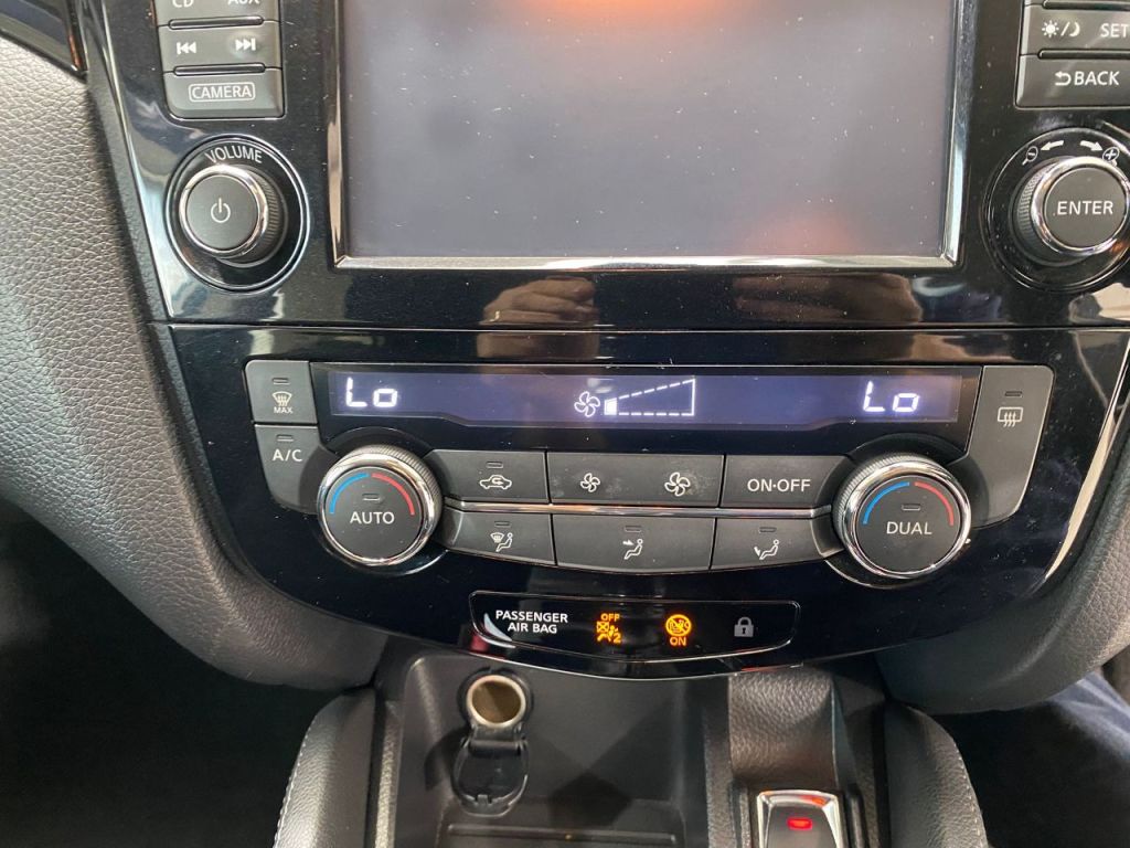 Used Nissan Qashqai 2015 for sale - 76385548: Photo 16