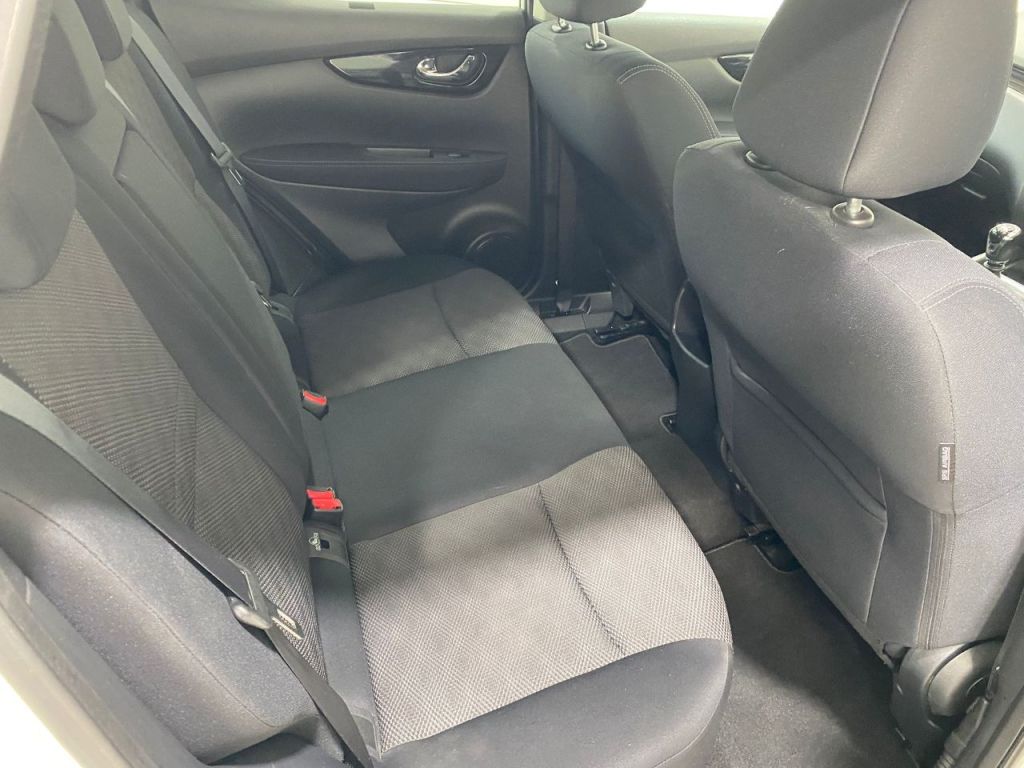 Used Nissan Qashqai 2015 for sale - 76385548: Photo 20