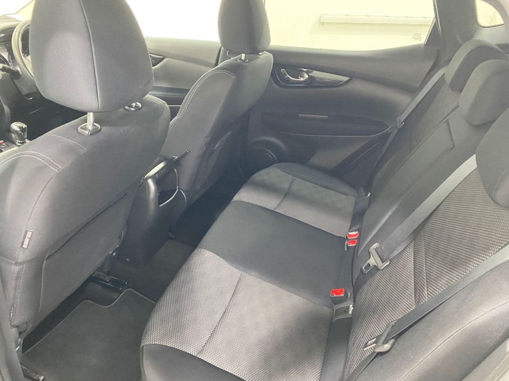 Used Nissan Qashqai 2015 for sale - 76385548: Photo 24