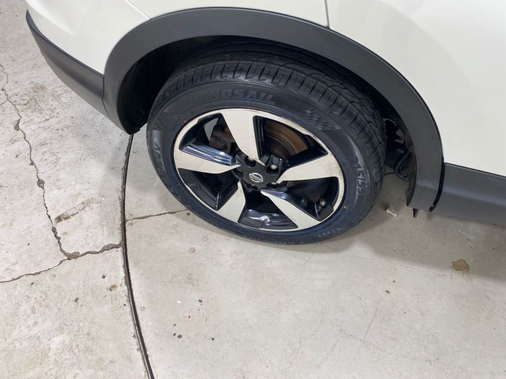 Used Nissan Qashqai 2015 for sale - 76385548: Photo 8