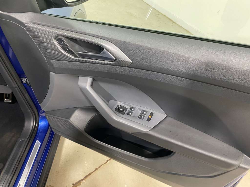 Used Volkswagen T-Cross 2020 for sale - 77045529: Photo 24