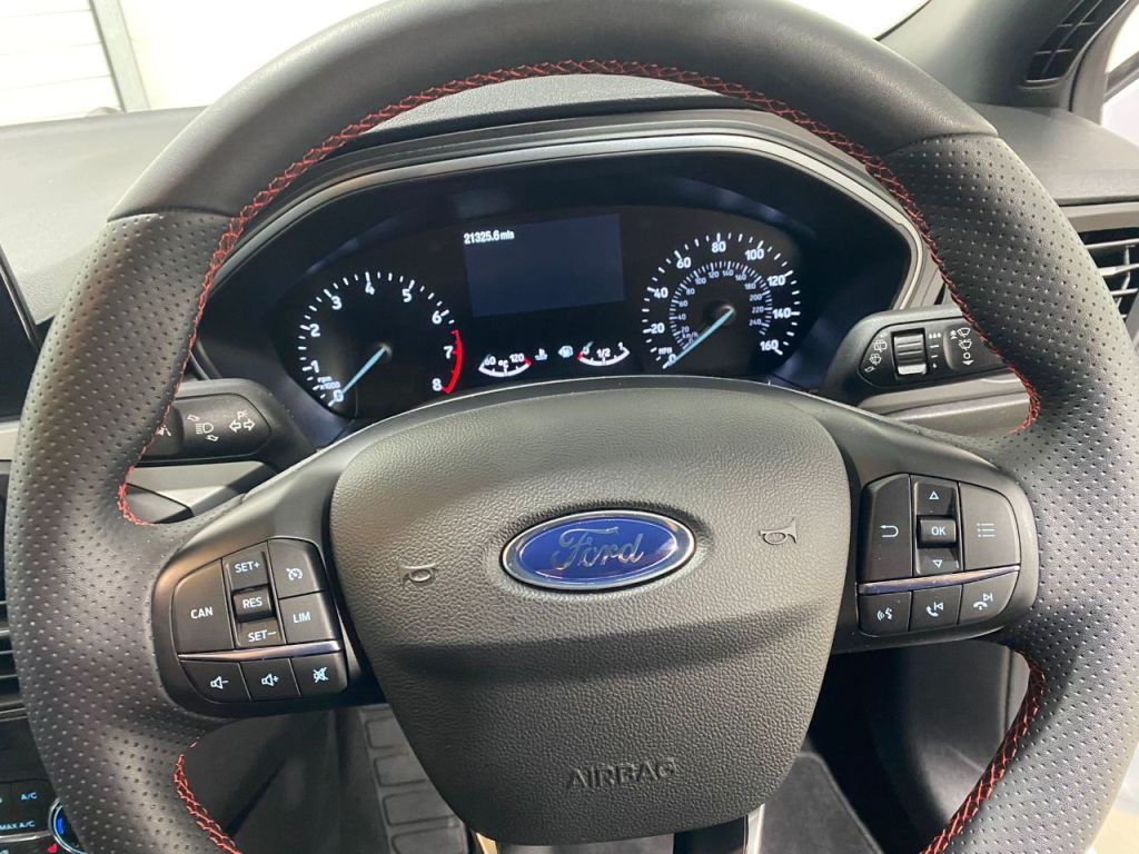 Used Ford Focus 2022 for sale - 77033173: Photo 18