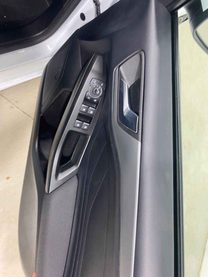 Used Ford Focus 2022 for sale - 77033173: Photo 20