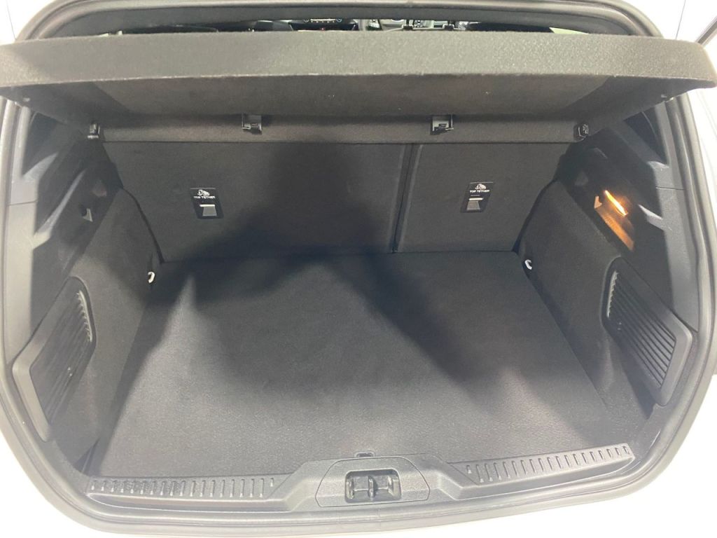 Used Ford Focus 2022 for sale - 77033173: Photo 24