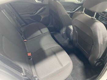 Used Ford Focus 2022 for sale - 77033173: Photo