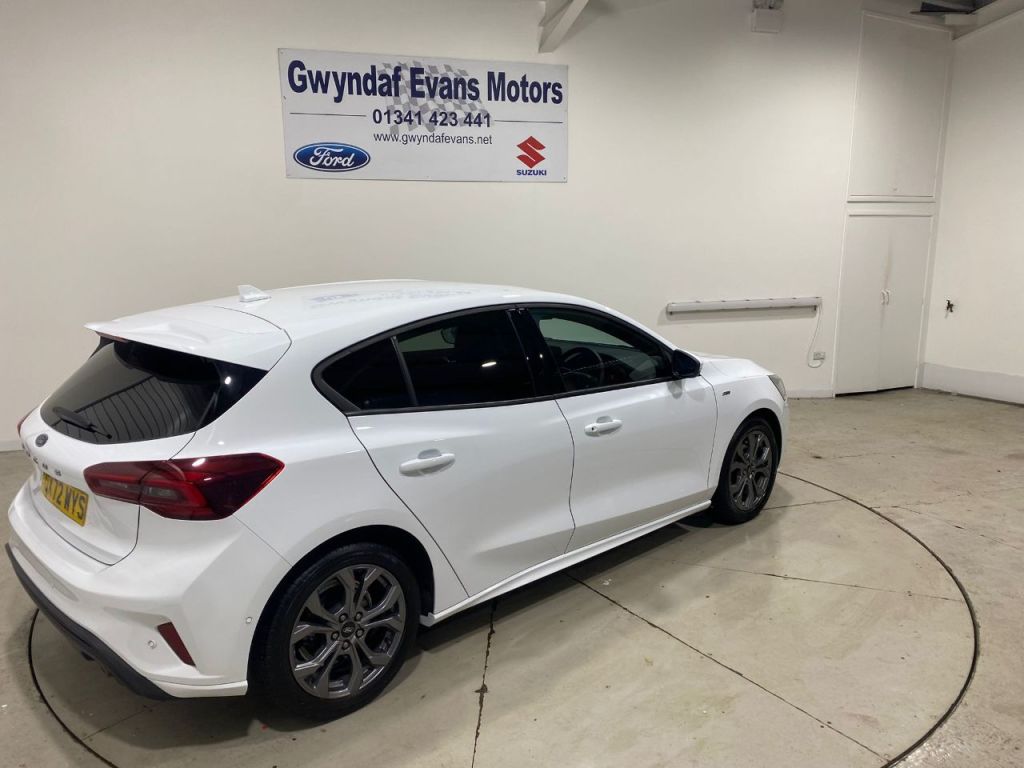 Used Ford Focus 2022 for sale - 77033173: Photo 9