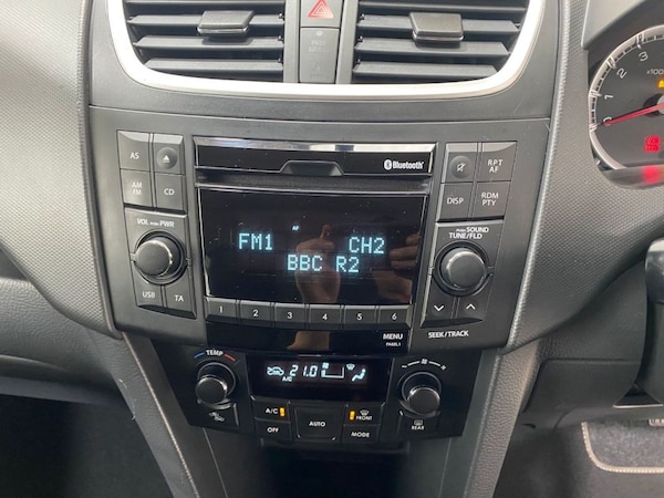 Used Suzuki Swift 2010 for sale - 76322750: Photo 15