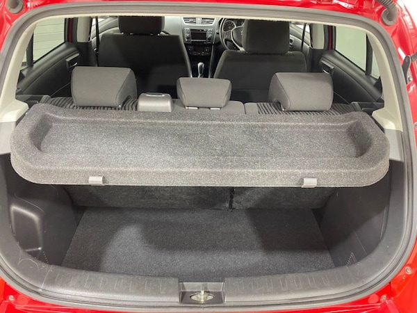 Used Suzuki Swift 2010 for sale - 76322750: Photo 21