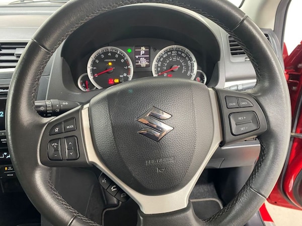 Used Suzuki Swift 2010 for sale - 76322750: Photo 6