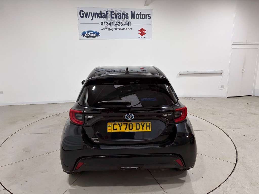 Used Toyota Yaris 2021 for sale - 77394066: Photo 11