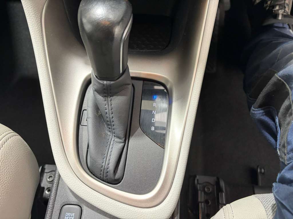 Used Toyota Yaris 2021 for sale - 77394066: Photo 18