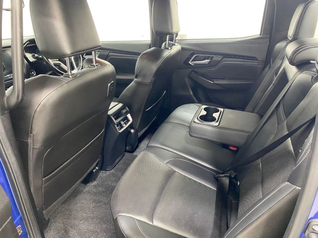 Used Isuzu D-Max 2023 for sale - 76405777: Photo 2