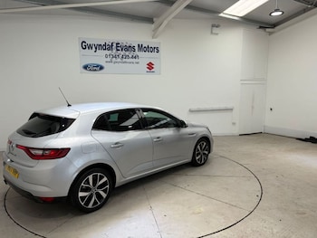 Used Renault Megane 2017 for sale - 78701695: Photo